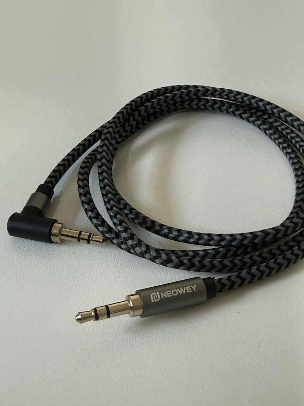 Klinke Kabel 0,5m 1m 2m Winkel 3,5mm Stereo Stecker 90° AUX Stoff Neu