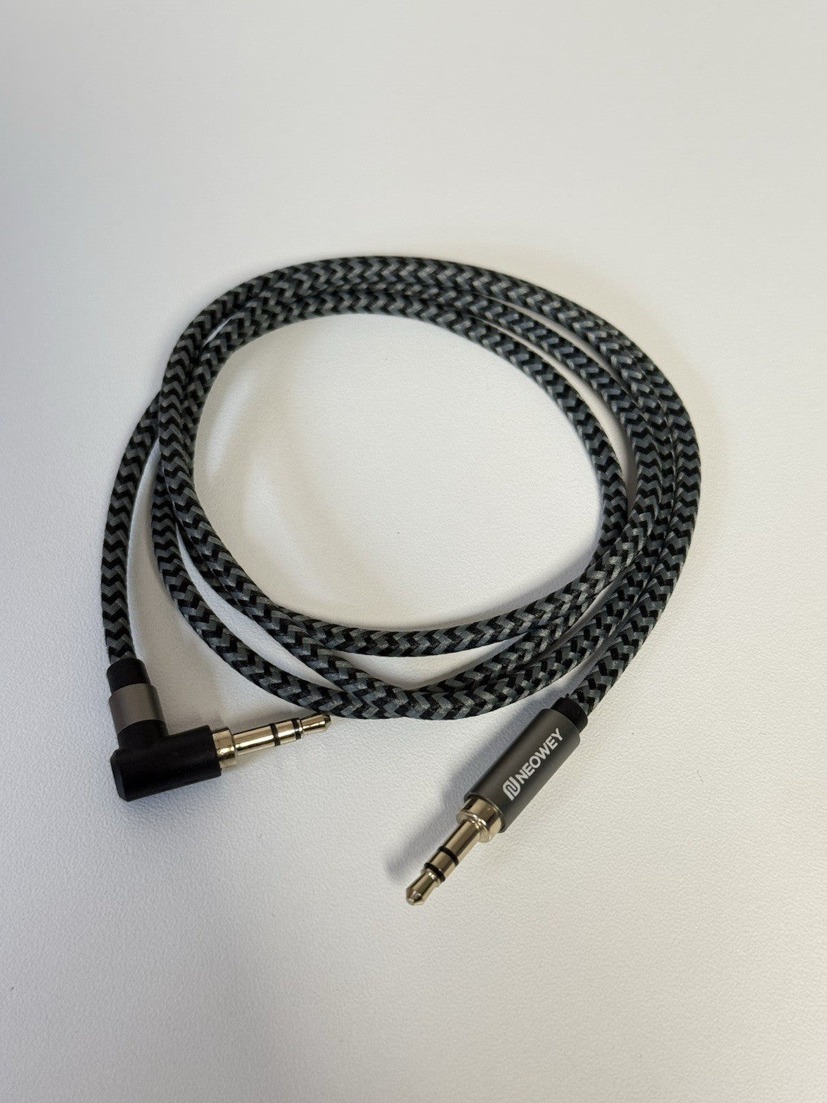 Klinke Kabel 0,5m 1m 2m Winkel 3,5mm Stereo Stecker 90° AUX Stoff Neu