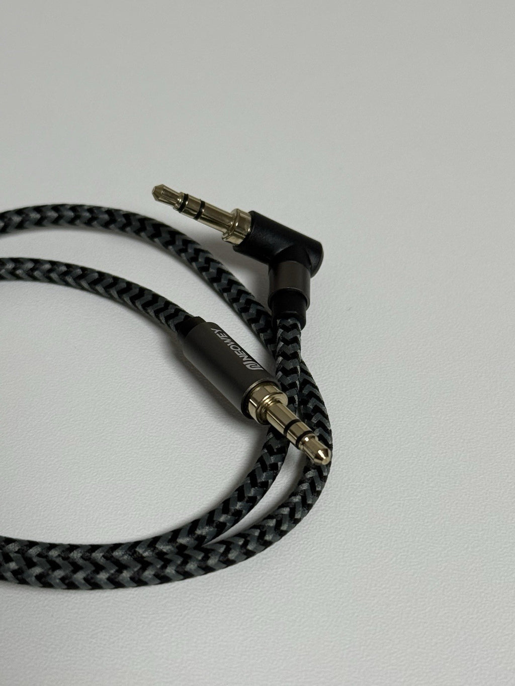 Klinke Kabel 0,5m 1m 2m Winkel 3,5mm Stereo Stecker 90° AUX Stoff Neu